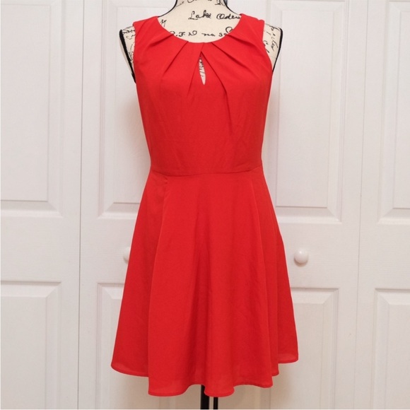 NWOT Express Red Fit & Flare Mini Dress | Cherry Girl Skater Keyhole | Size 6 - Picture 4 of 7